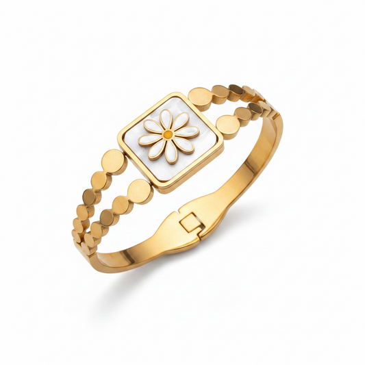 Daisy Pearl Bloom Bangle