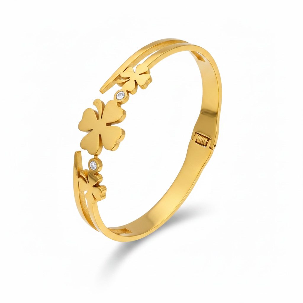 Lucky Clover Bangle