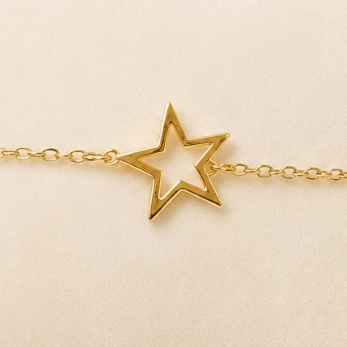 Celeste Star Bracelet – Gold Minimal Charm