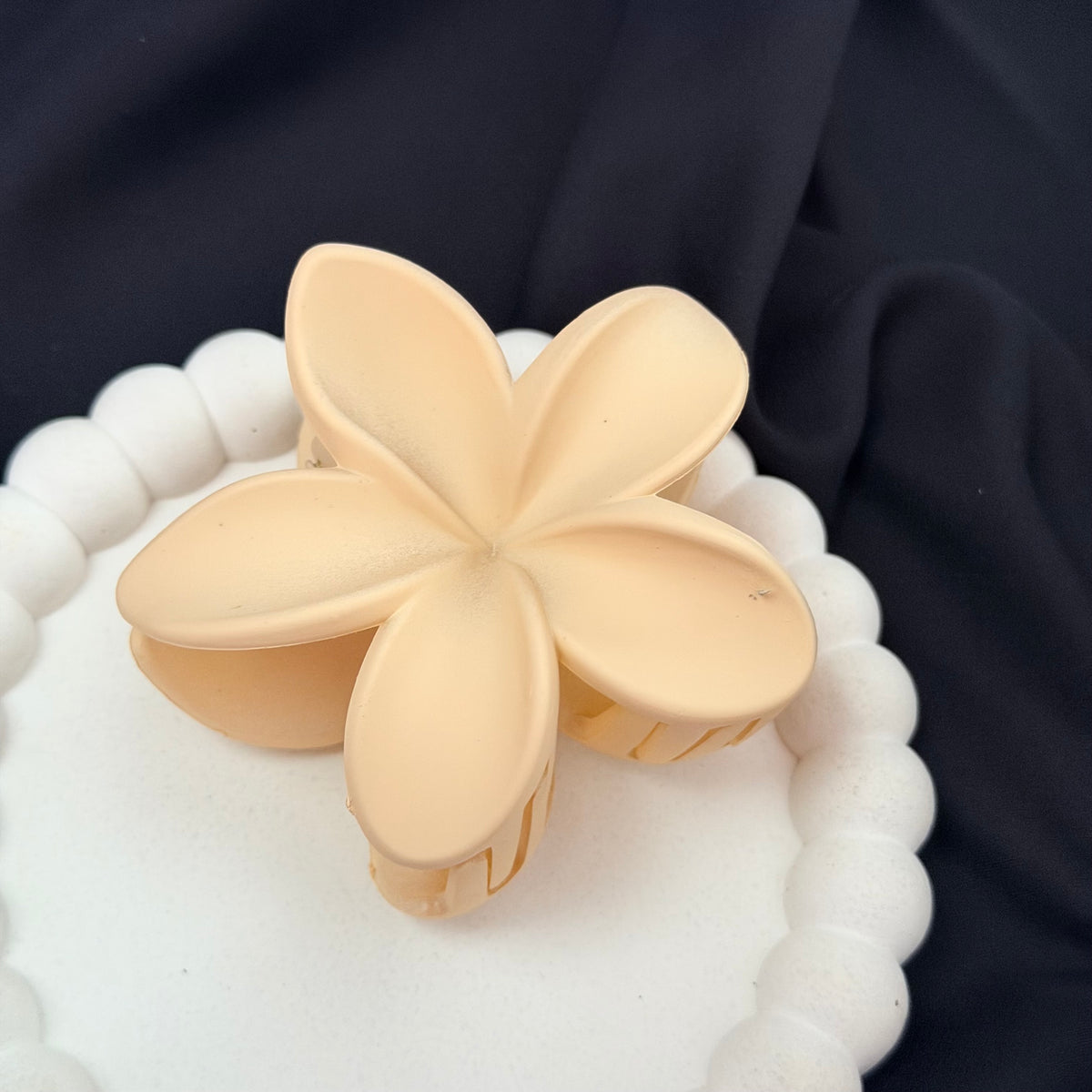 Petal Cloud Claw Clip 🌸  | Elegant Hair Accessories Australia